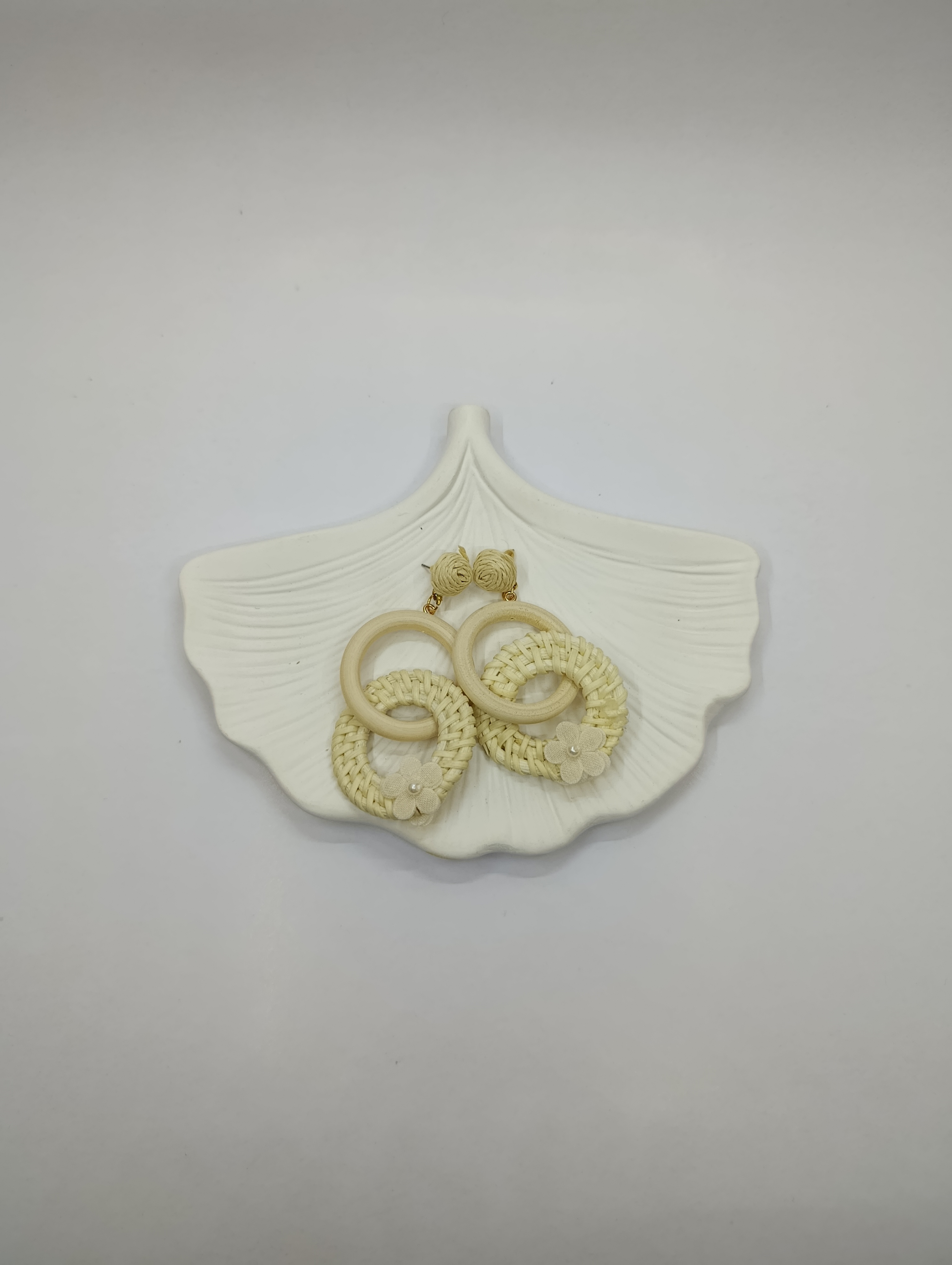 گوشواره کنفی